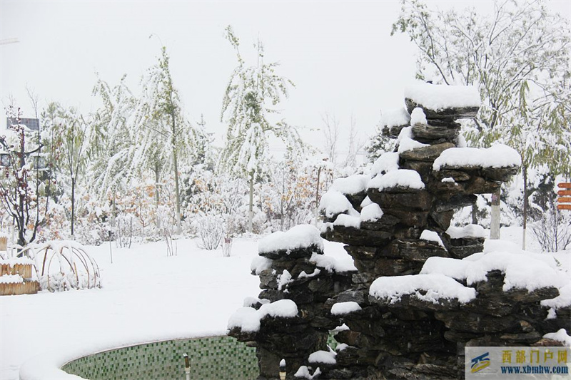 甘肃定西迎来降雪天气(图1)